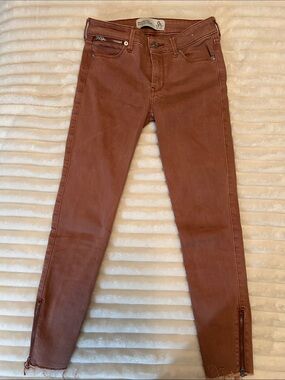 0R / 25 |  Womens A&F Rust Skinny Ankle Jeans